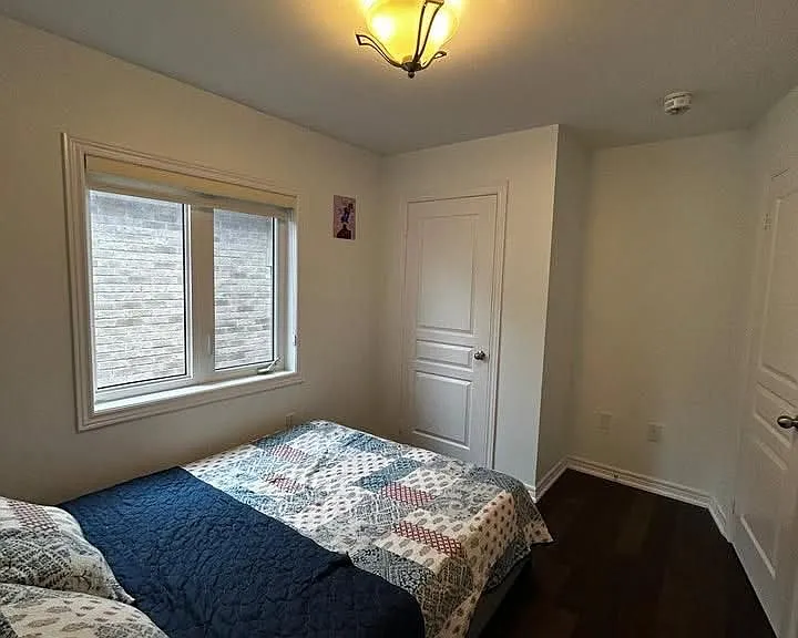 232 Kincardine St — Photo 18
