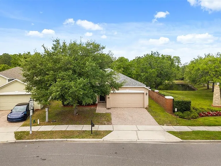 9406 Candice Ct — Photo 3