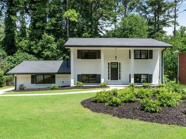 2550 Laurel Ridge Dr, Decatur, GA 30033