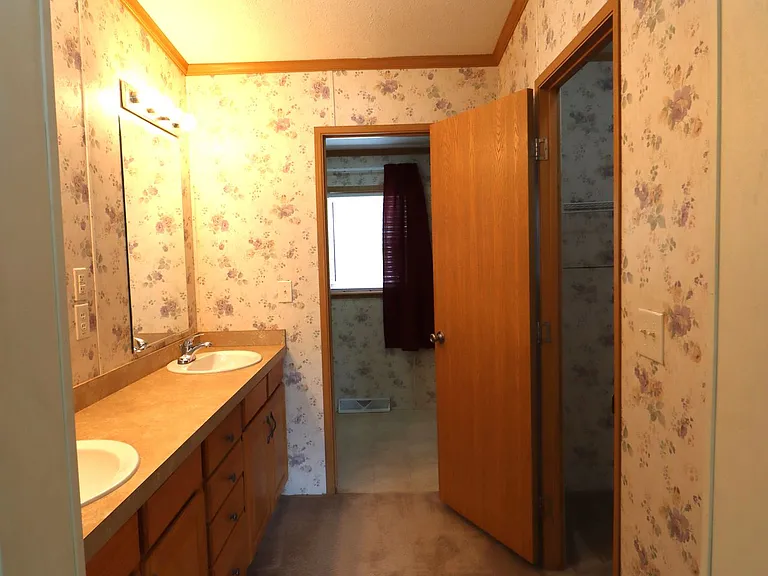 14 Meadowview Dr — Photo 16