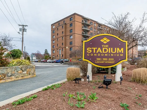 200 Locust St APT 305, Lynn, MA 01904