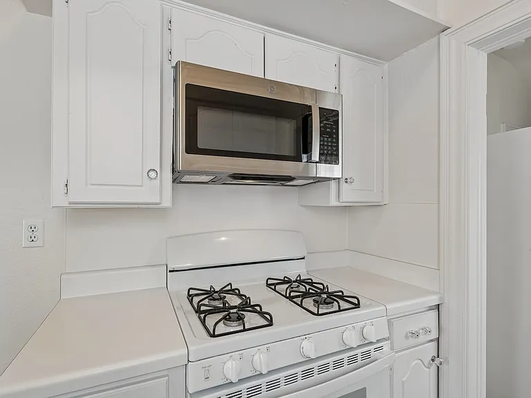 3421 N Dewey Ave — Photo 18