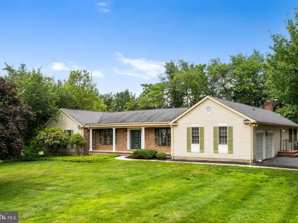 21 Barthel Ct, Lutherville Timonium, MD 21093