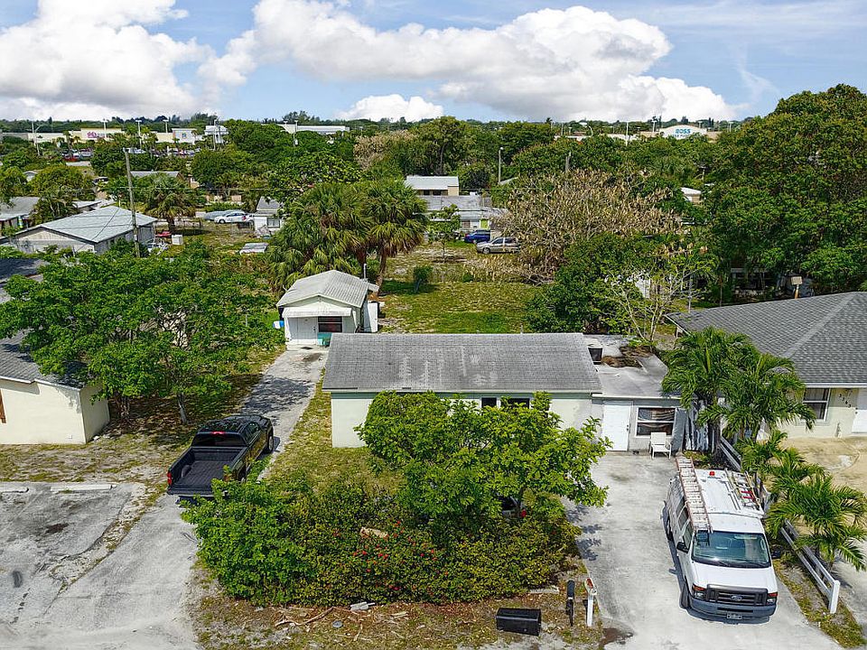 821 Hi St Lake Worth FL 33461-large-001-