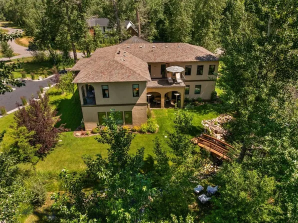 101 Milky Way Dr, Bozeman, MT 59718