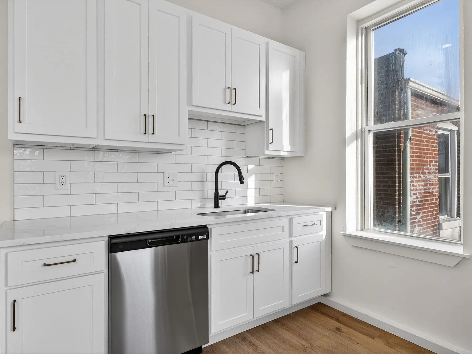 4 bed, 1440 sqft, $1,395 — Photo 2