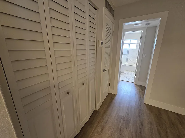 5630 NE 18th Ave #204 — Photo 5