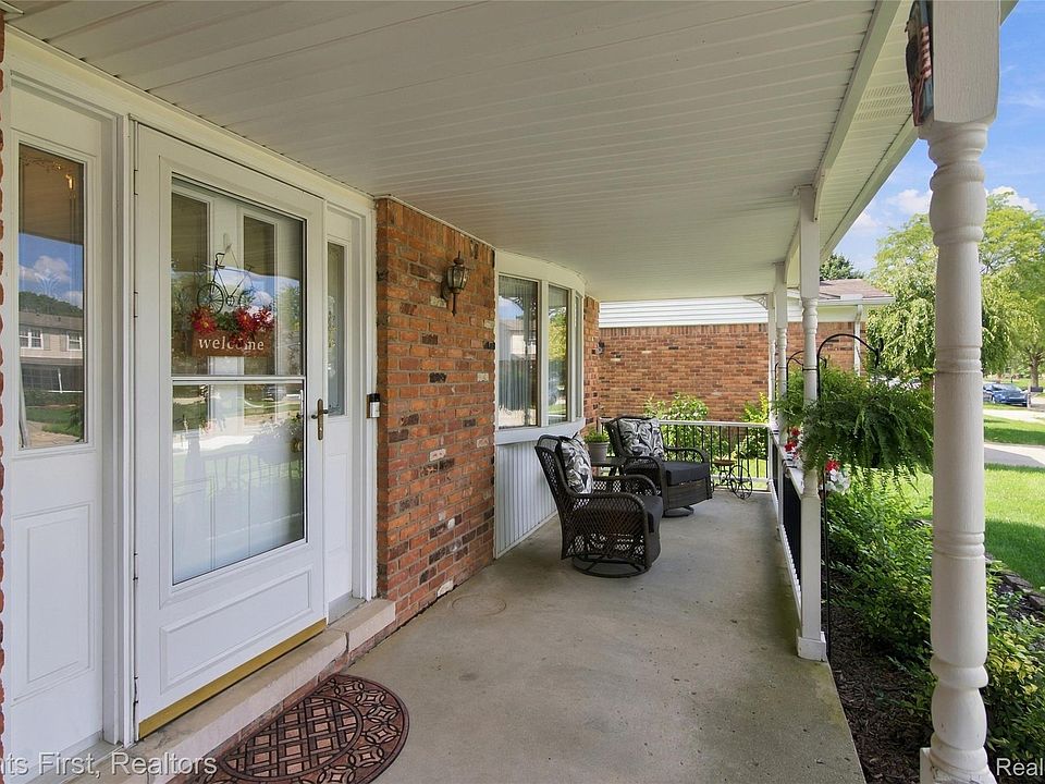 44597 Westminister Way, photo 3