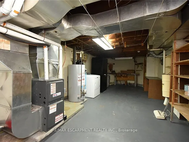 278 Huxley Ave S — Photo 24