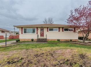 180 E Clearview Ave, Seven Hills, OH 44131