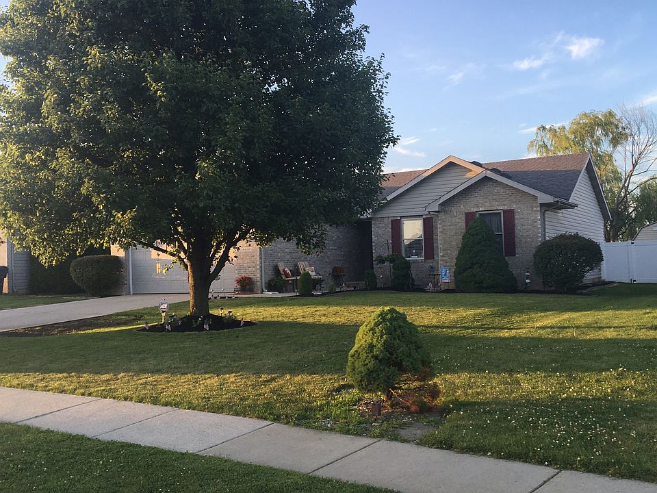1st image of 8420 W Ashford Ln