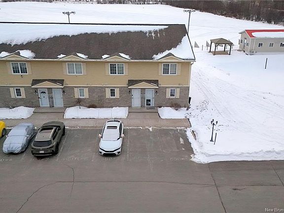 2nd image of 500 Riverside Dr #2