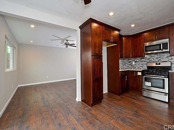 4th image of 1610 Dahlia Ave