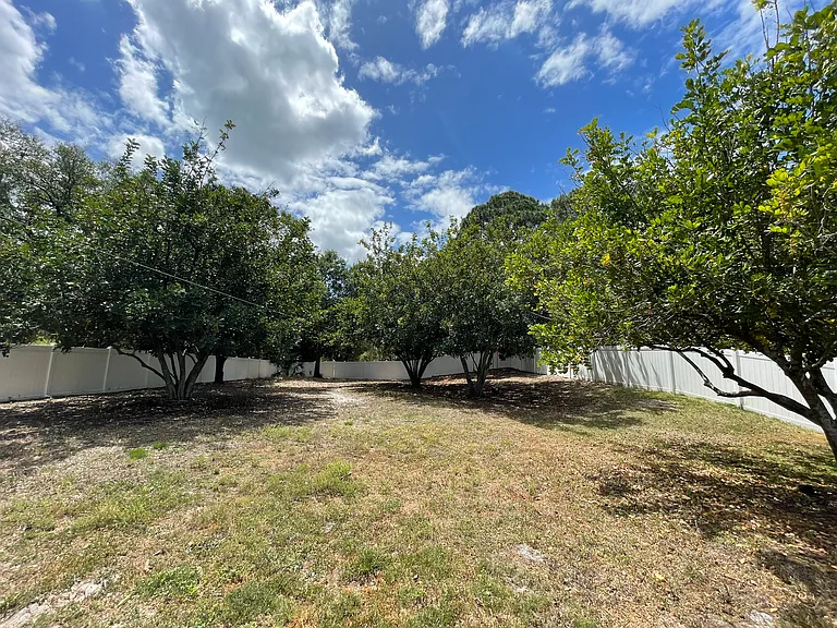 115 N Bay Hills Blvd — Photo 15