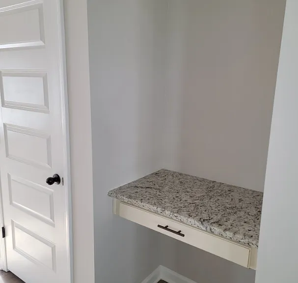 275 Southridge — Photo 15