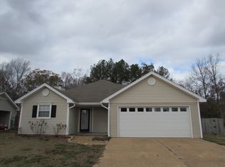 366 Swan Dr, Brandon, MS 39047