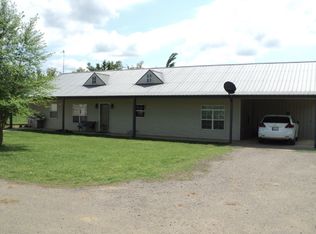 927 N 4180th Rd, Hugo, OK 74743