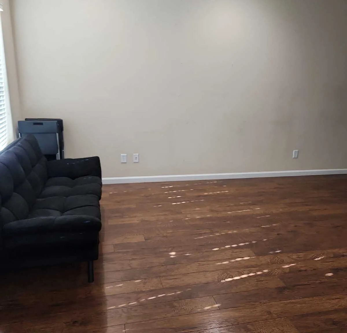 1 bed, $825 — Photo 1