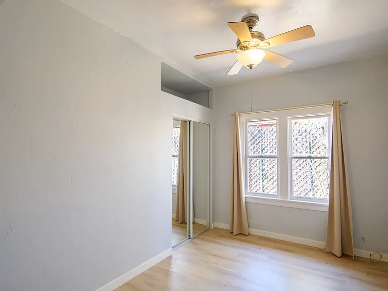 1315 N 2nd Ave — Photo 13
