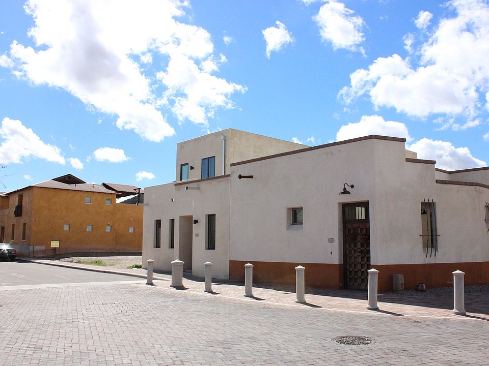 1st image of 160 S Avenida Del Sembrador