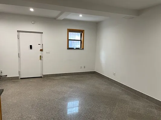 Rented by Oxford Property Group | media 22