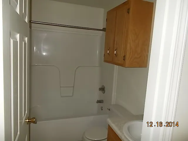 2 bed, 1000 sqft, $850 — Photo 3
