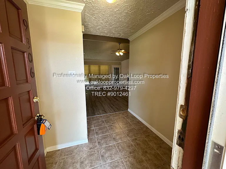 9306 Bollingbrook Dr — Photo 5