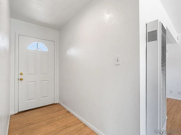 5th image of 4581 Chinook Ct