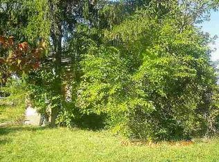 8477 Minock St, Detroit, MI 48228