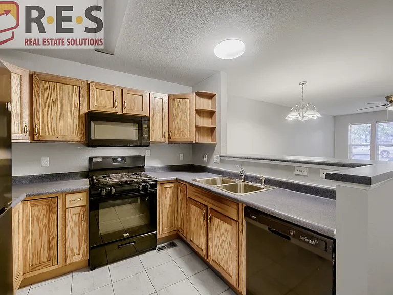 2155 W Baltic Pl — Photo 3