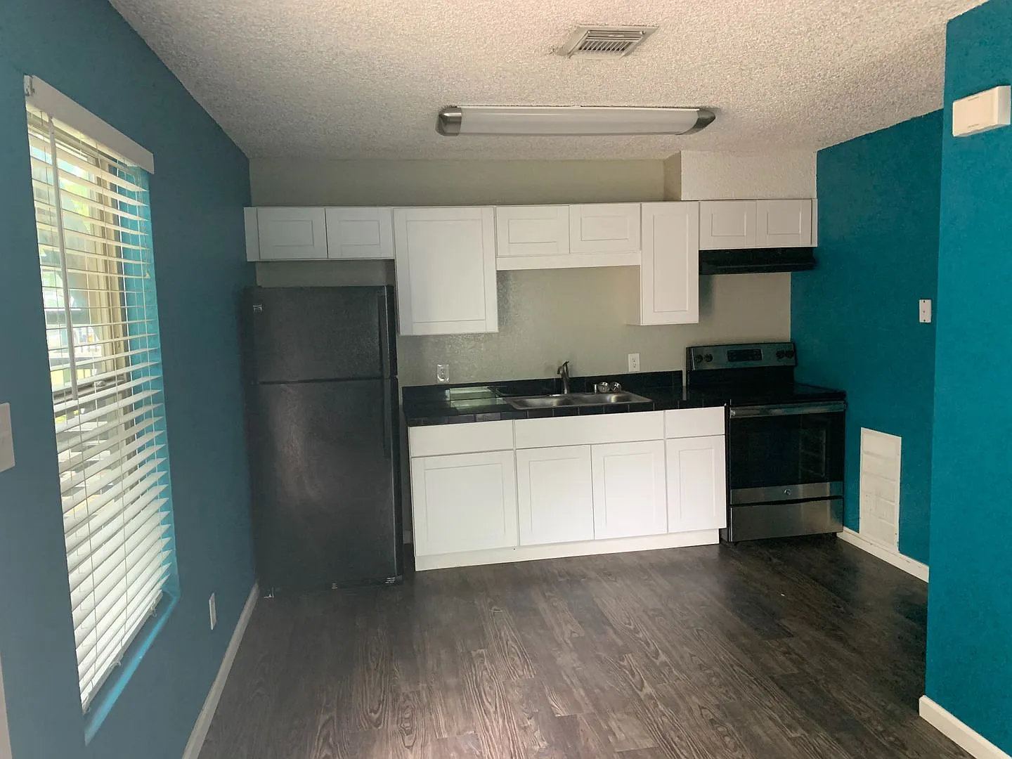 Charming 1-Bedroom Apartment in Fort Worth 700 Sq. Ft. — Photo 3