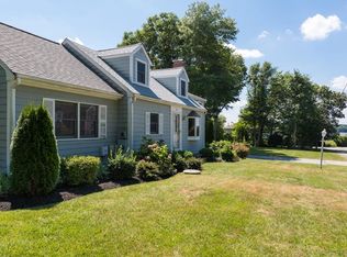 10 Nokomis Rd, Marion, MA 02738