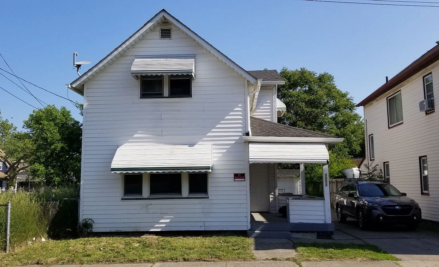 3052 Sackett — Photo 3