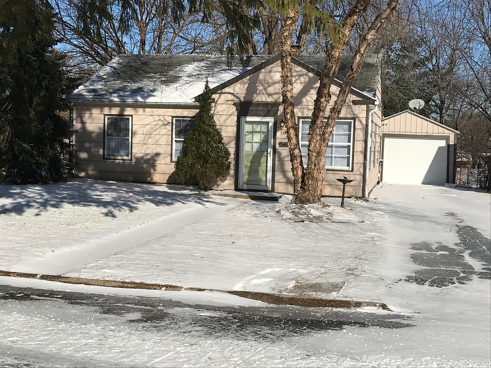 Street View with detached garage