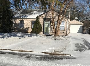 313 W Barrington Rd, Peoria, IL 61614