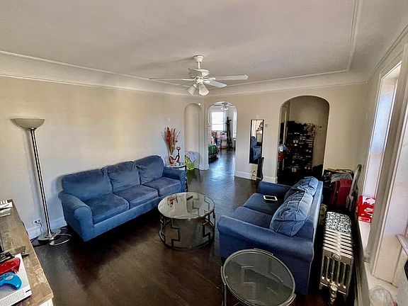 3rd image of 5454 N Campbell Ave Unit 3W