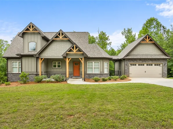 1104 Little River View Dr, Seneca, SC 29672