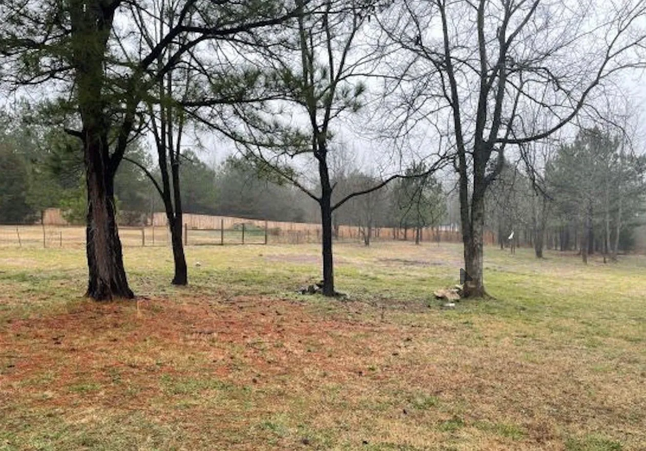 2 bed, 1064 sqft, $950 — Photo 1