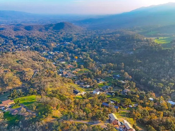 13370 Saddle Road, Glen Ellen, CA 95442