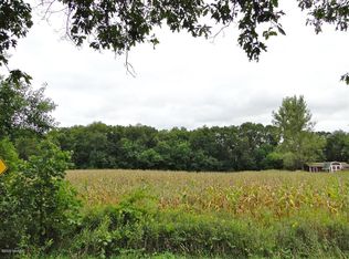 29437 48th Ave, Paw Paw, MI 49079