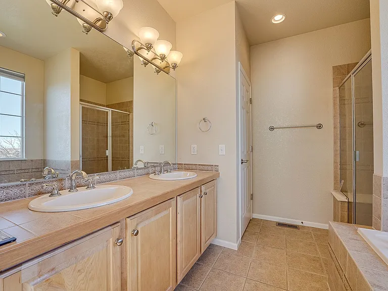 3914 Galileo Dr #B — Photo 22