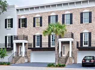 6 Paddington Cir, Savannah, GA 31410