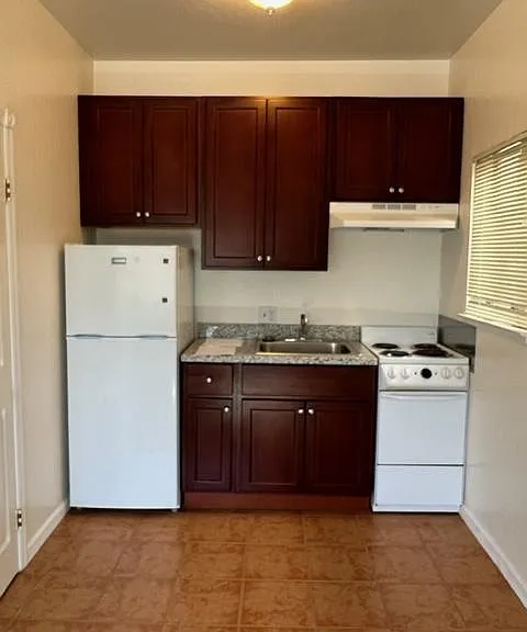 765 Macarthur Blvd #E — Photo 5