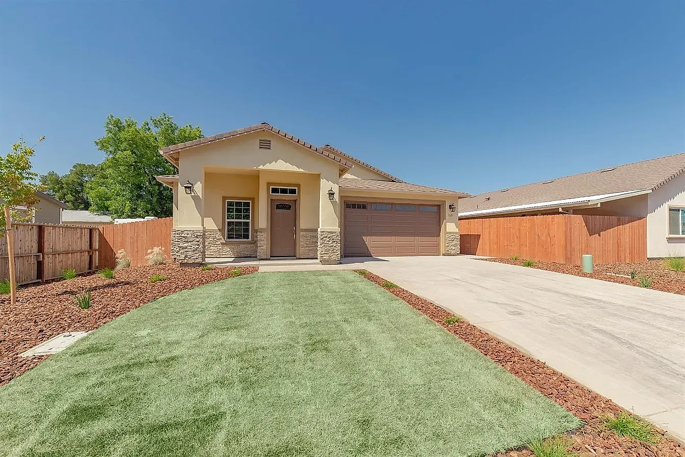 955 Irem Way photo 1