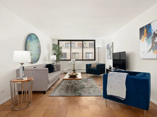 16 West 16th Street image 1 of 6