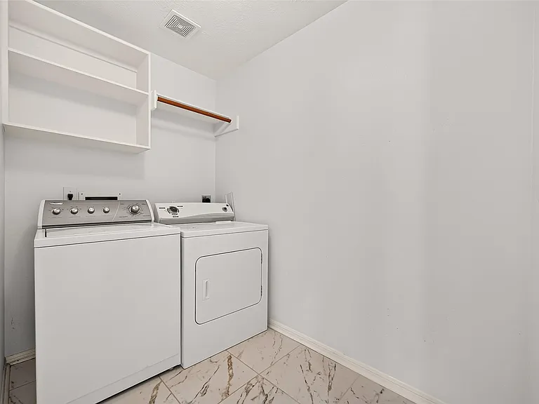 12338 Ashford Hollow Dr — Photo 37