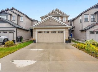 1024 Daniels Loop SW, Edmonton, AB T6W 4C9