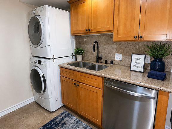 3rd image of 4231 E 10th St #4