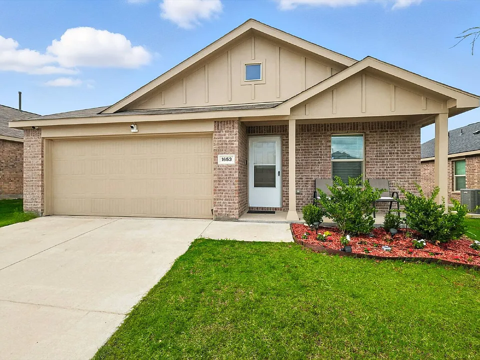 1653 Bluffview Dr