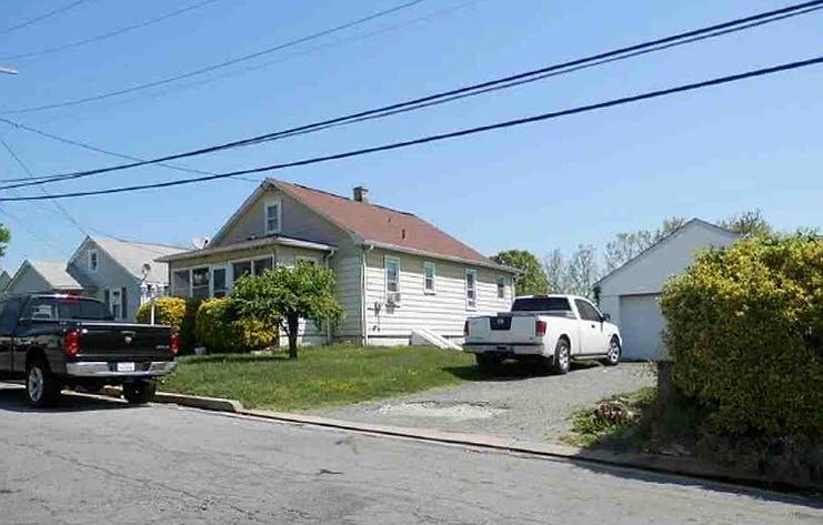 2nd image of 1208 Berk Ave